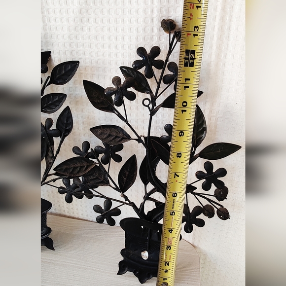 Pair of Vintage Metal 3D Flower Wall Home Decor - Picture 5 of 5